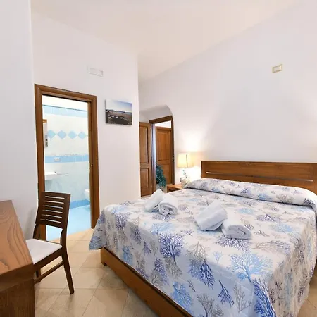 Relais Maison De Charles *